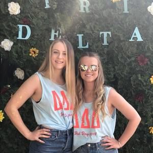 Meet your Posher, Ava